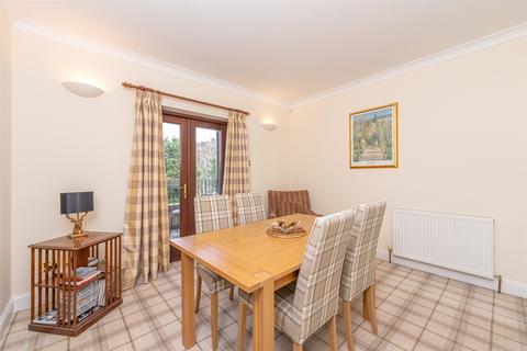 Flat 5, 5 Cargilfield View, Edinburgh, EH4 6SY