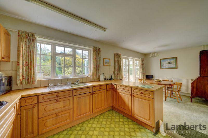 Holt Gardens, Studley 3 bed bungalow for sale £450,000
