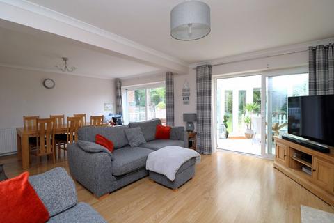 17 Bodmin Rise, Walsall, WS5 3HY