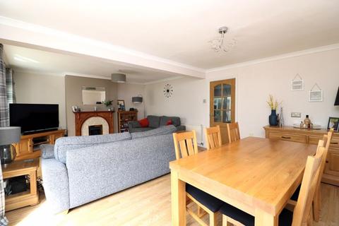 17 Bodmin Rise, Walsall, WS5 3HY