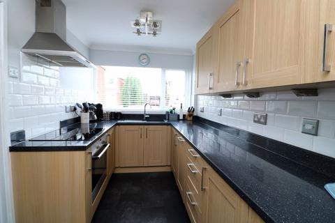 17 Bodmin Rise, Walsall, WS5 3HY
