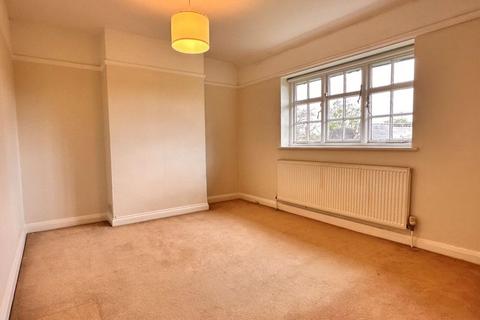2 bedroom apartment for sale, Midholm Close, Hampstead Garden Suburb, NW11