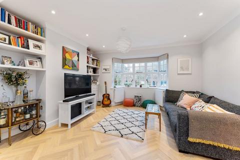 4 bedroom semi-detached house for sale, Hill Top, Hampstead Garden Suburb, NW11