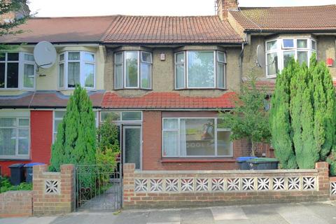 3 bedroom terraced house to rent, Tewkesbury Terrace, Bounds Green N11