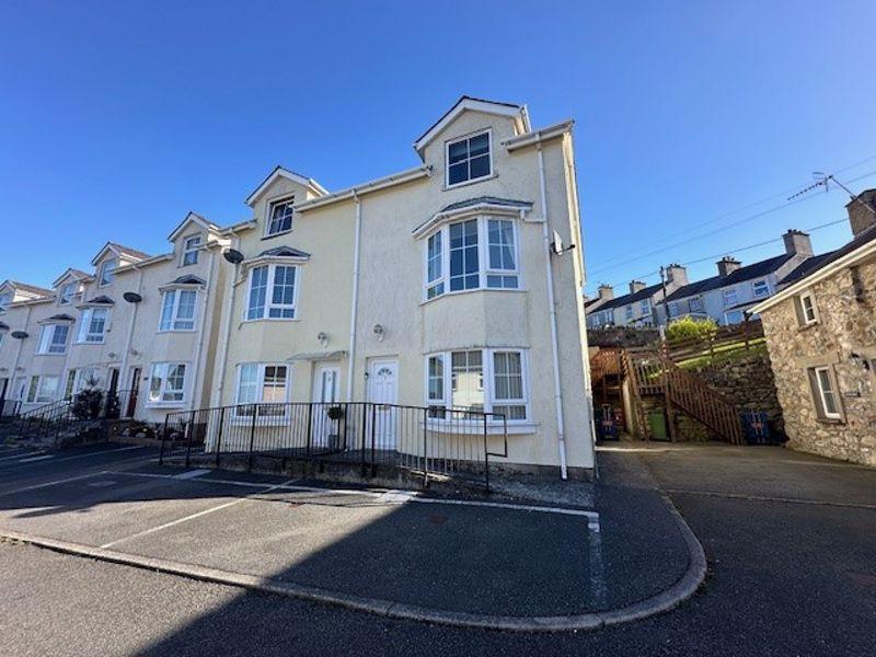 Bethesda, Gwynedd 4 bed semidetached house for sale £245,000