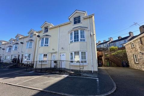 4 bedroom semi-detached house for sale, Bethesda, Gwynedd