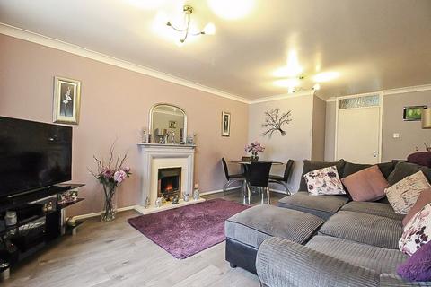 1 bedroom ground floor maisonette for sale, Redhall Road, LOWER GORNAL, DY3 2NU