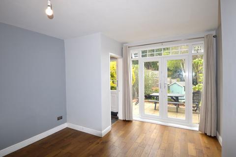 3 bedroom semi-detached house to rent, 100 Coldbath Road, Moseley B13 0AH