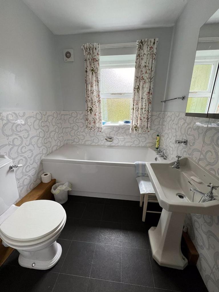 Belle Vue House,...