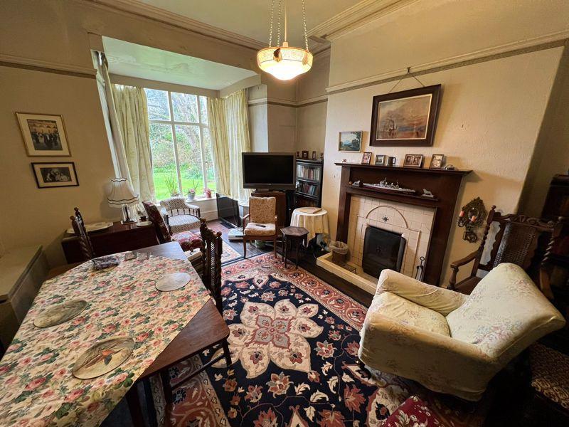 Belle Vue House,...