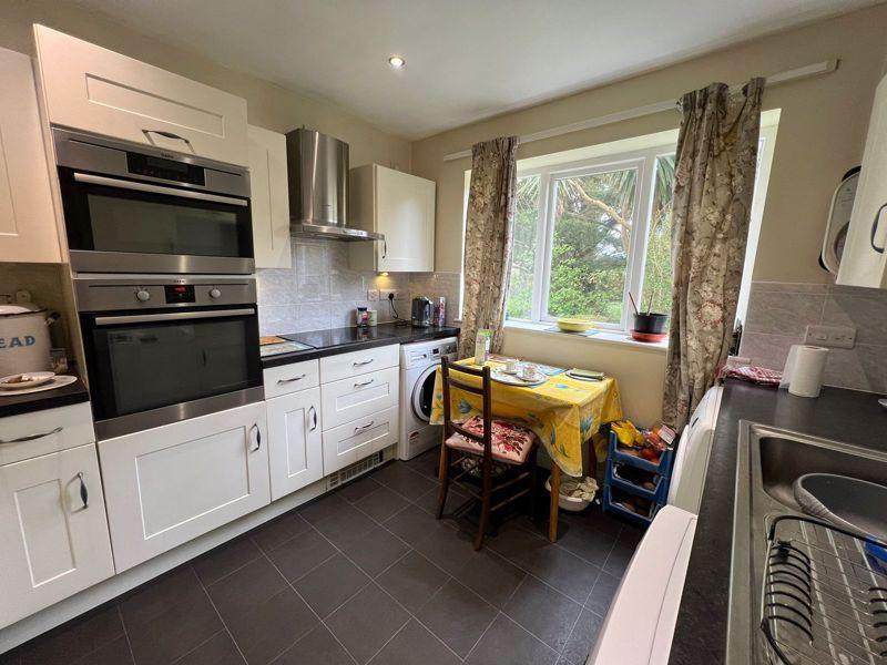 Belle Vue House,...