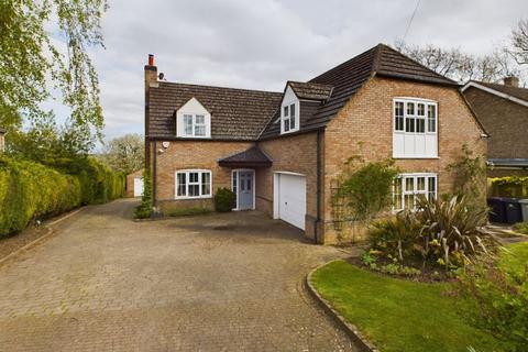 4 bedroom detached house for sale, 11 Woodhall Road, Horncastle