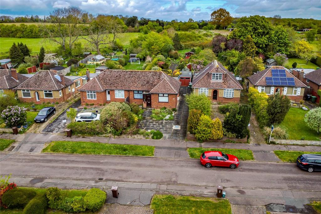 Manor Road, Wheathampstead, St.... 2 bed bungalow for sale £500,000