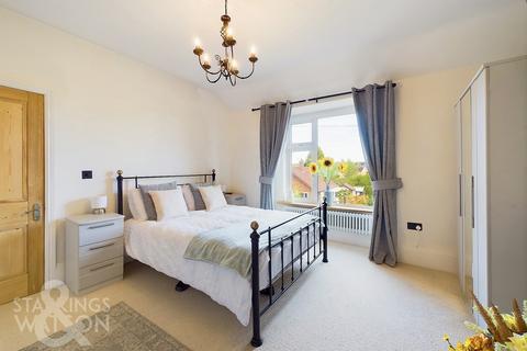 3 bedroom semi-detached house for sale, Low Bungay Road, Loddon, Norwich