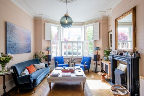 6 bedroom terraced house for sale, Chevening Road, NW6