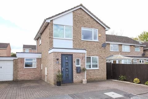 3 bedroom detached house for sale, Grebe Road, Banbury