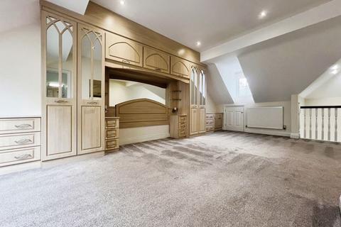19 Abbeycroft Close, Astley, Manchester, M29 7TJ