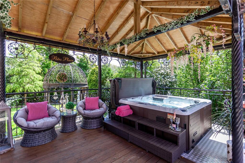 Hot Tub