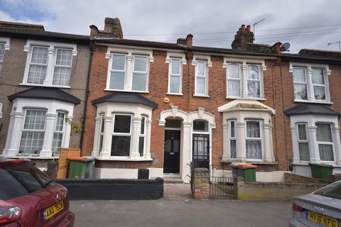 2 bedroom terraced house to rent, Blenheim Road, East Ham