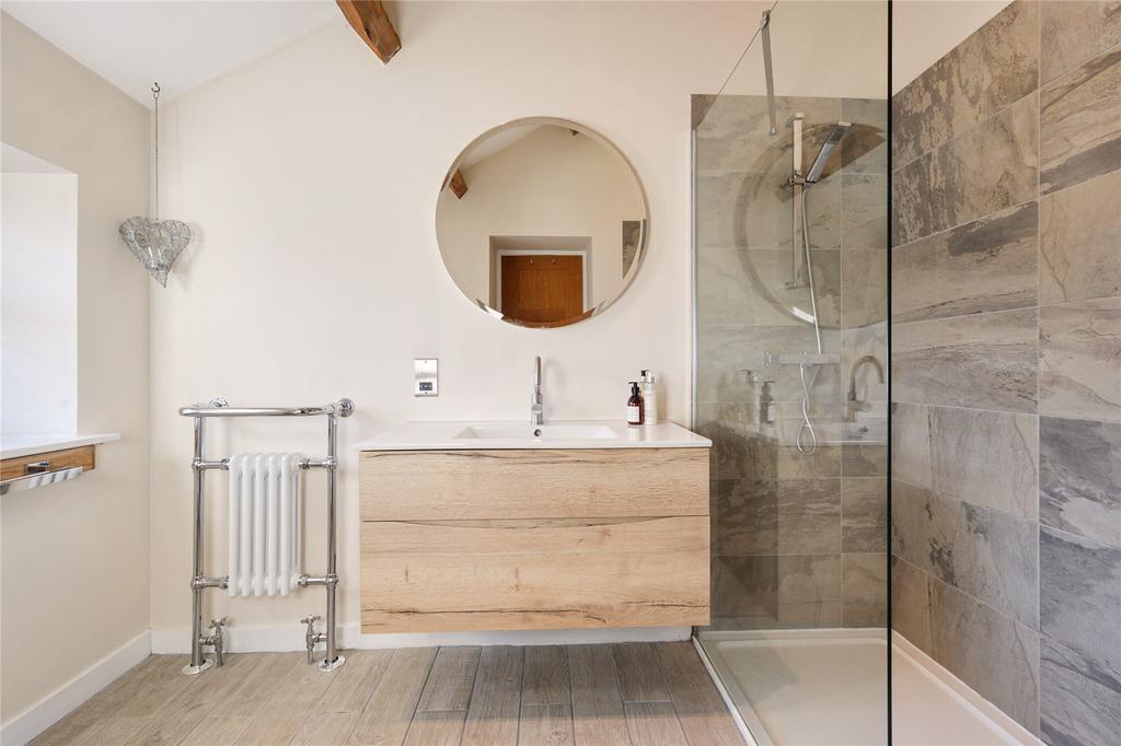 Ensuite