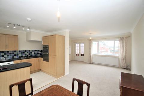 3 bedroom terraced house to rent, 8 Penshurst, Maidenhead SL6 4HP