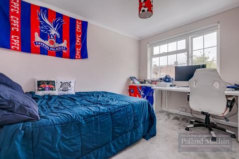 2 Peartree Close, South Croydon, CR2 9BR