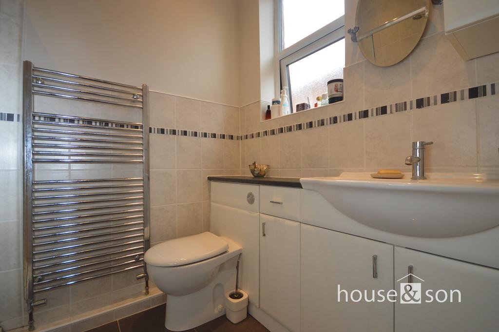Bathroom1