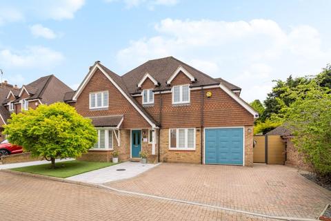 5 bedroom detached house for sale, Wellhurst Close, Green St Green, Orpington
