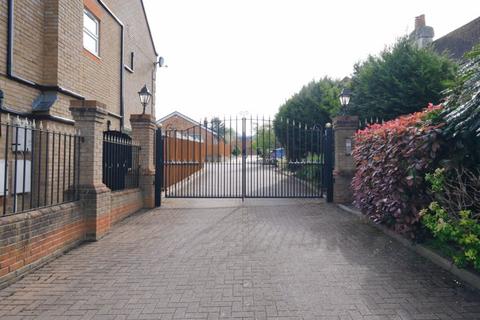 4 Wellhurst Close, Orpington, BR6 6BH