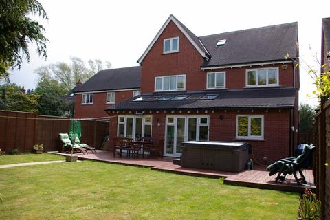 6 bedroom detached house for sale, Hampton Lane, Catherine-De-Barnes, Solihull, B91 2TD