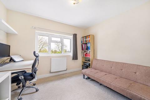 156 Windsor Drive, Orpington, BR6 6HQ