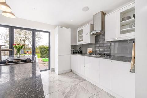 156 Windsor Drive, Orpington, BR6 6HQ