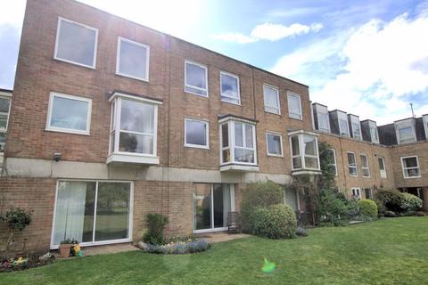 4 bedroom townhouse for sale, Wickham Croft, Fareham PO17