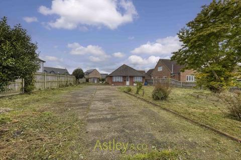 3 bedroom detached bungalow for sale, Holt Road, Horsford, Norwich