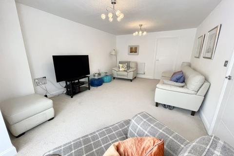 4 bedroom detached house for sale, Visa View, Dunstable