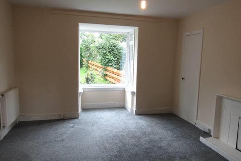 3 bedroom terraced house to rent, 26 The Grove, Heathhall