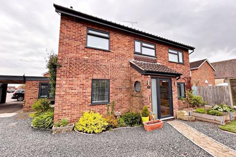 3 bedroom detached house for sale, Stonebow Road, Drakes Broughton