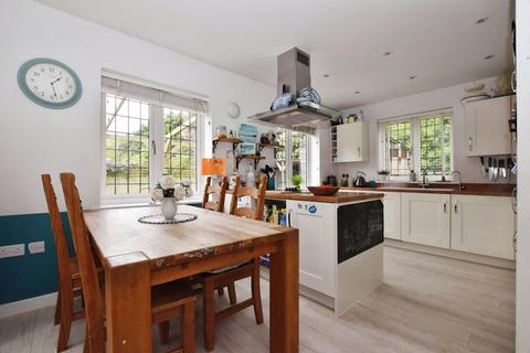 undefined, Edmund Way, Salisbury