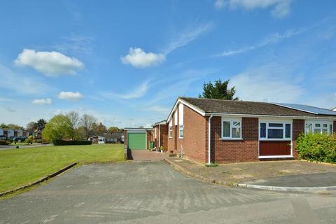 2 bedroom semi-detached bungalow for sale, Seven Acres, Thame