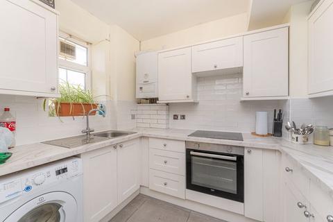 3 bedroom apartment for sale, Stamford Hill, London
