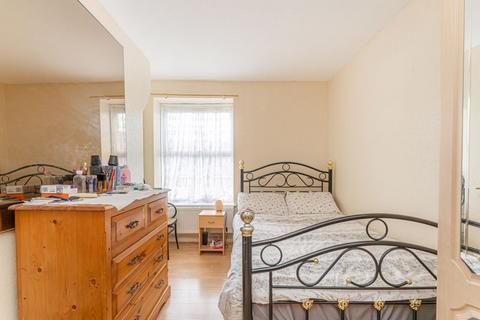 3 bedroom apartment for sale, Stamford Hill, London