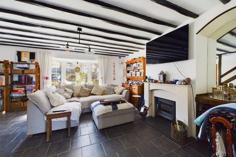 5 bedroom terraced house for sale, Portreath - Versatile home in popular coastal village
