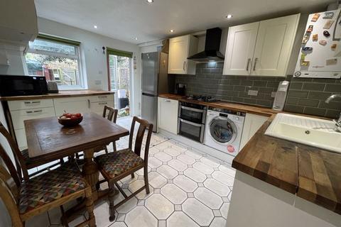 2 bedroom terraced house for sale, Cottage style 2 bedroom 2 bathroom family home, Mead Road, Edgware HA8