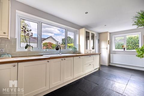 4 bedroom detached house for sale, Victoria Road, Ferndown BH22