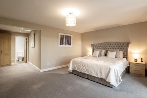 58 Leeds Road, Tadcaster, LS24 9FZ