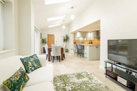 58 Leeds Road, Tadcaster, LS24 9FZ