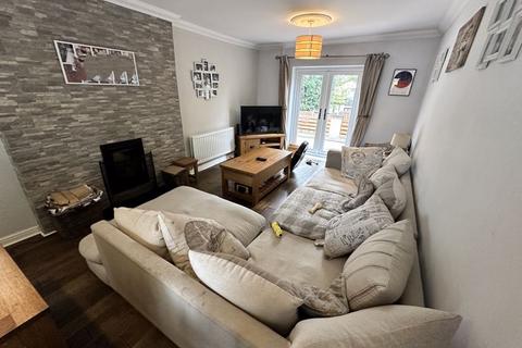 3 bedroom semi-detached house for sale, Greenhill Road, Dudley DY3