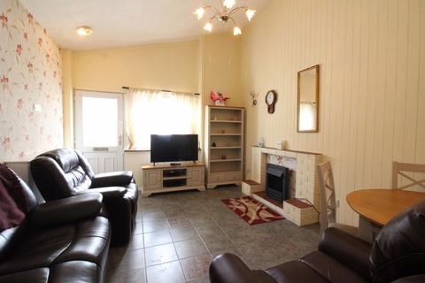 2 bedroom bungalow for sale, Leaford Way, Kingswinford DY6