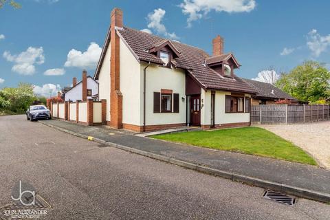 3 bedroom detached house for sale, Longacres, Hanover Square, Feering