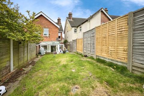 3 bedroom semi-detached house for sale, Richmond Road, Poole BH14